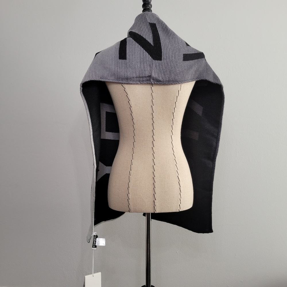 Givenchy Large Logo Gradient Scarf - Picture 3 of 10